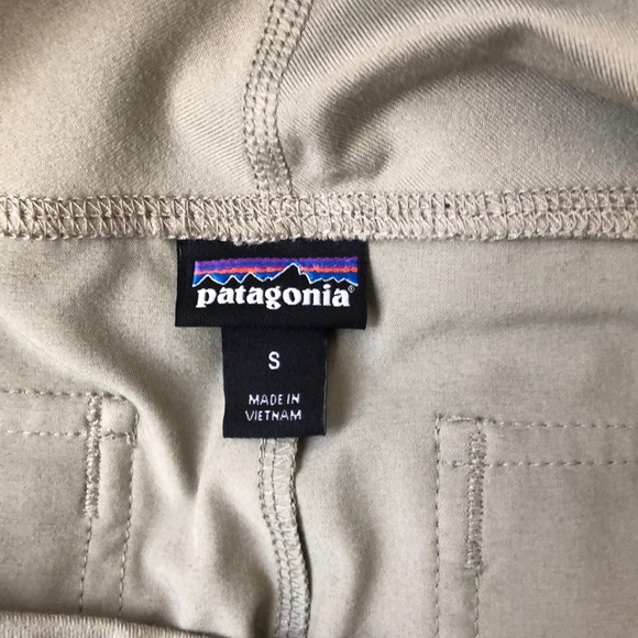Patagonia women’s shorts - Picture 3 of 5
